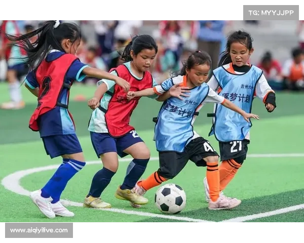 国际足联启动草根足球十年计划2025年投入翻倍助力百国青训发展