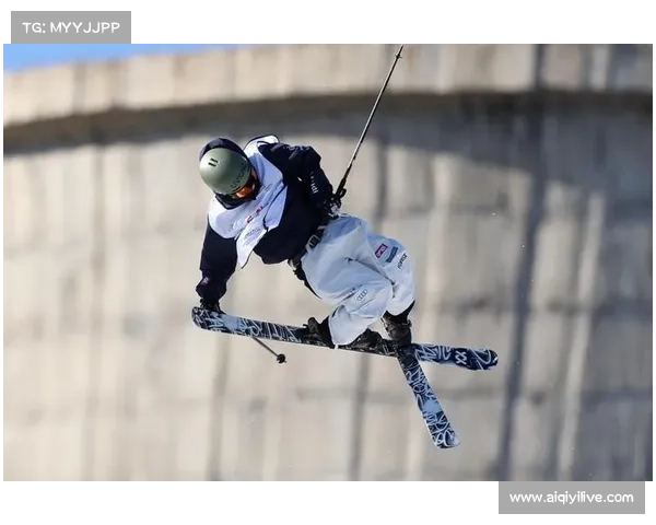 北京首钢大跳台重启，承办单板滑雪世界杯