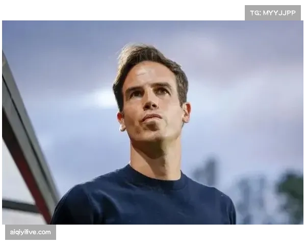 通讯:从濒临降级到稳居中游,拉斯帕尔马斯主帅皮米恩塔的建队哲学 通讯:从濒临降级到稳居中游,拉斯帕尔马斯主帅皮米恩塔的建队哲学